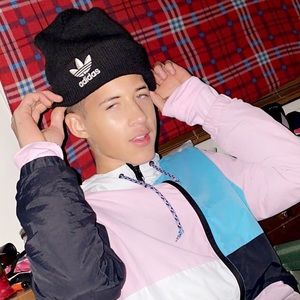 Meet your Posher, Alexander